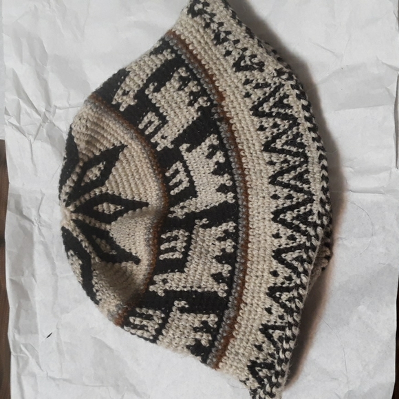 Accessories - Authentic Peruvian alpaca beanie